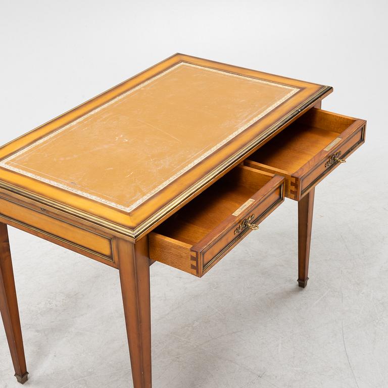 A late 20th century desk.
