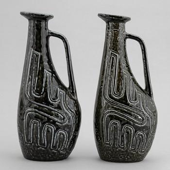 Gunnar Nylund, two stoneware vases, model 7 from the series 'Farina', Rörstrand.