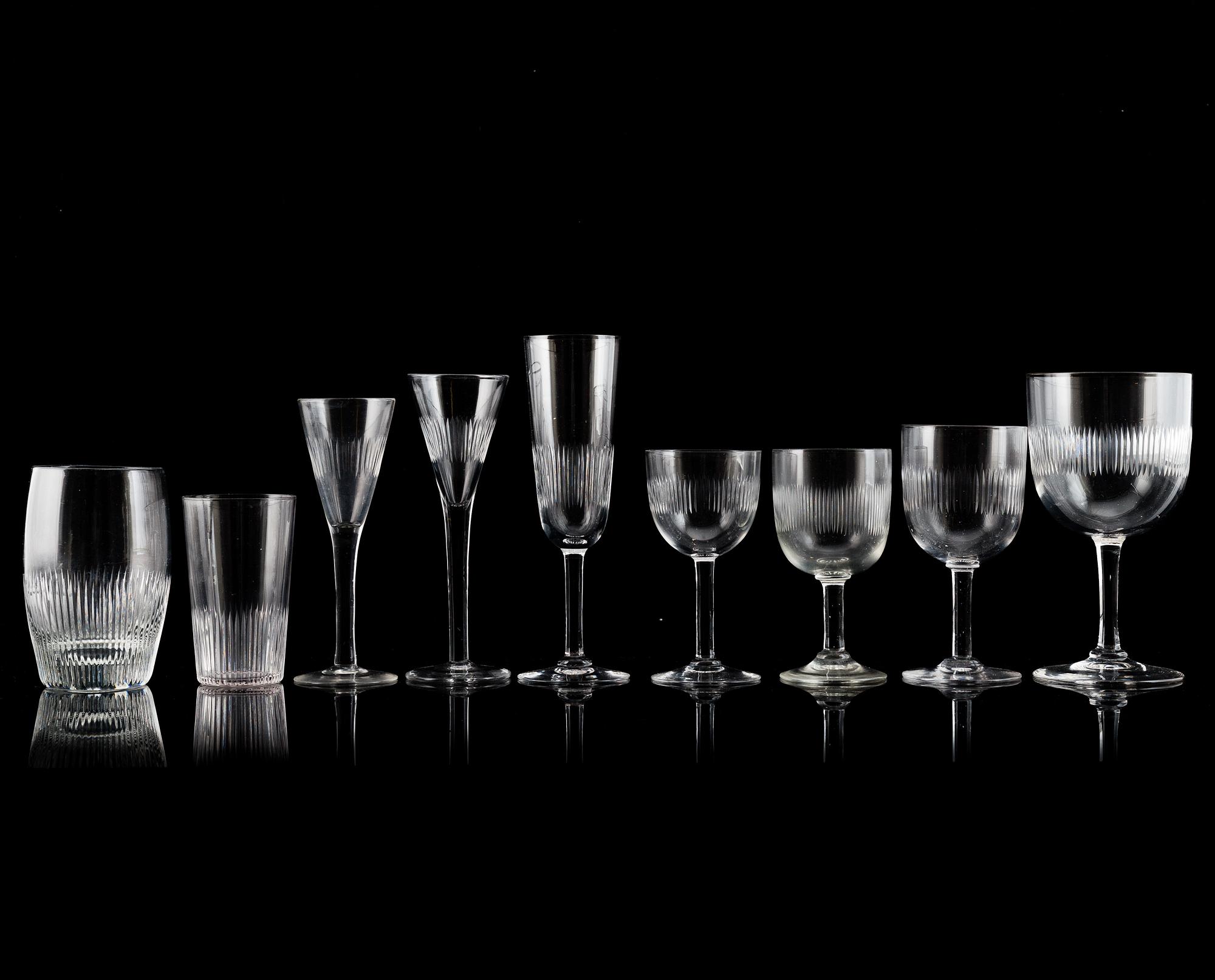 A 159 pcs 'Juno' glass service from Kosta.