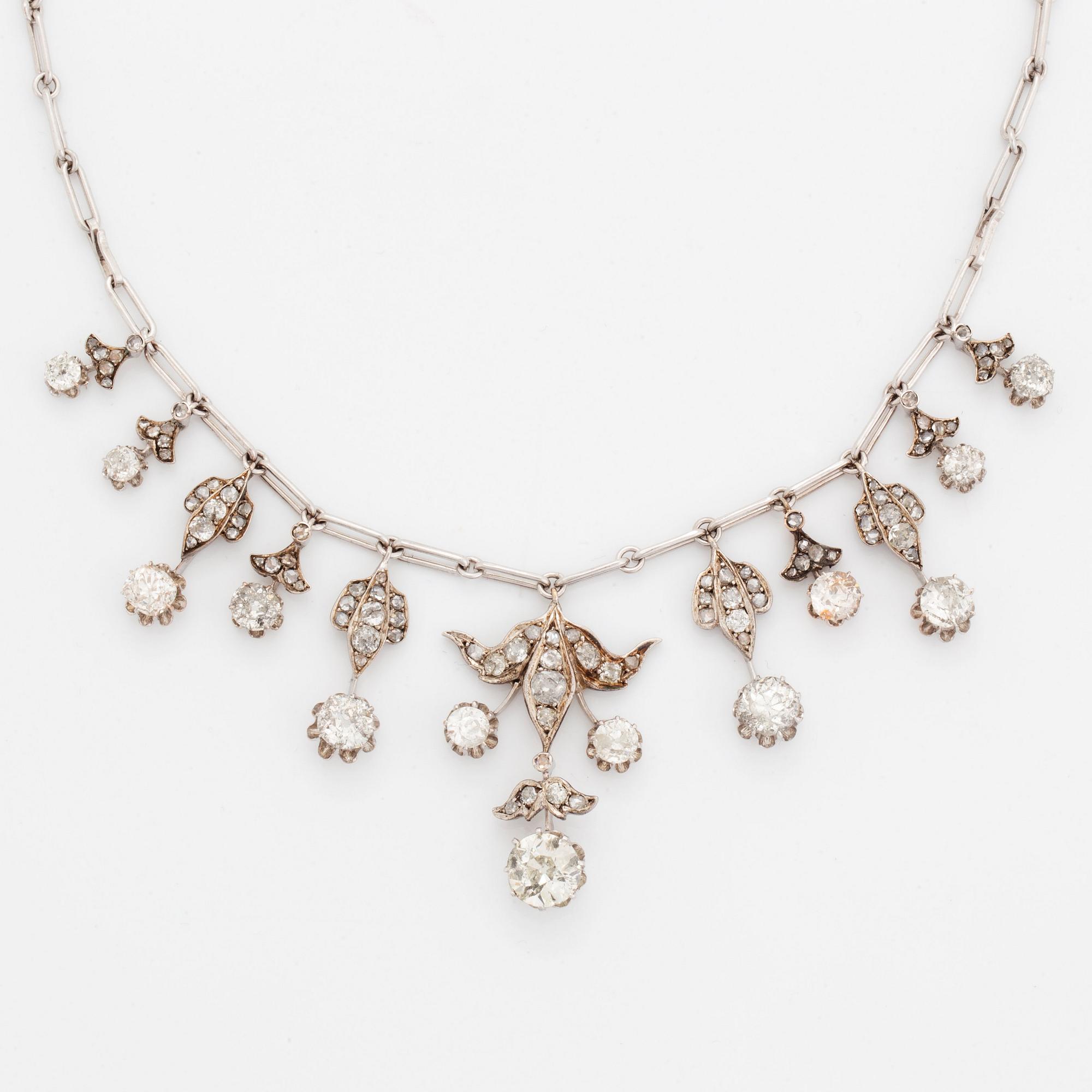 Tiara/Collier Hugo Strömdahl 18K vitguld med gammal- och rosenslipade diamanter.