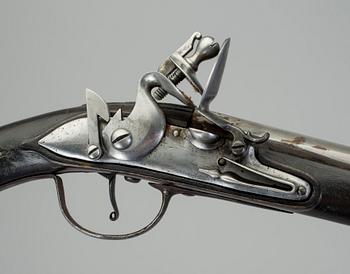 FLINTLÅSPISTOL, 1700-talets slut.
