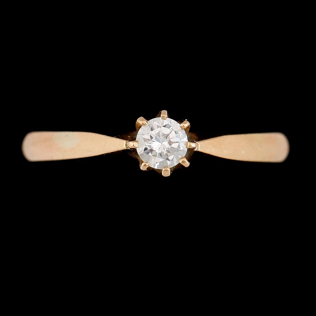 RING, 18K guld, NWN 1949, briljantslipad diamant 0.23 ct. Vikt ca 4 g.