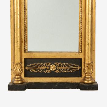 Spegel, empire, 1800-talets första hälft.