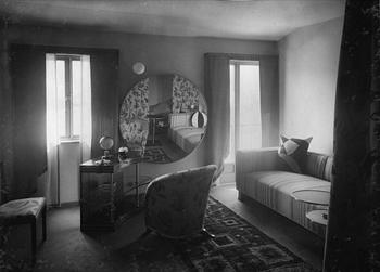 Axel Einar Hjorth, raare "Madame" armchair, Nordiska Kompaniet ca. 1930.