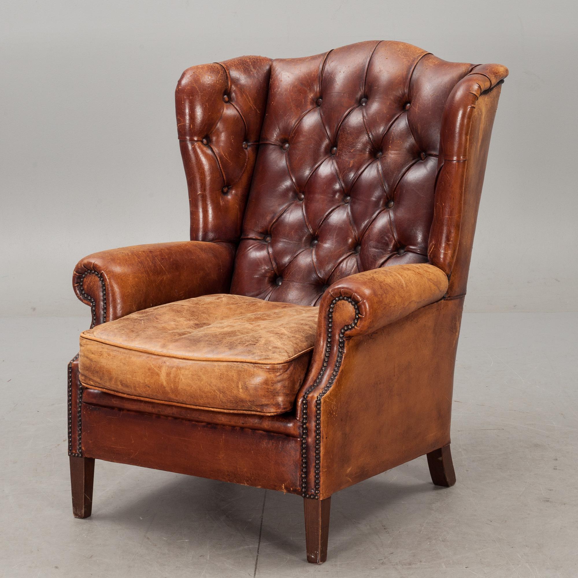 ÖRONLAPPSFÅTÖLJ, 1900-talets andra hälft.