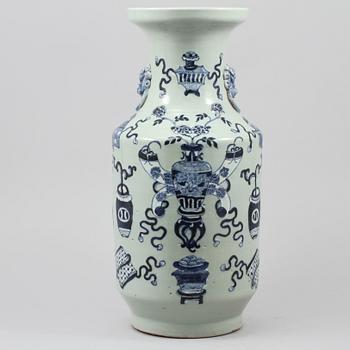 GOLVVAS, porslin, Kina, 1800-tal.
