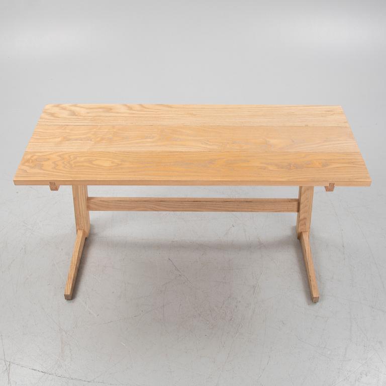An Ash dining table, made by Sävar snickeri.