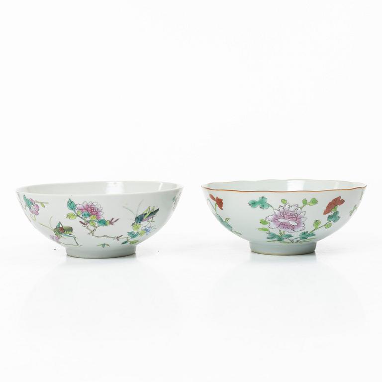 Skålar, två stycken, porslin. Sen Qingdynasti/tidigt 1900-tal.