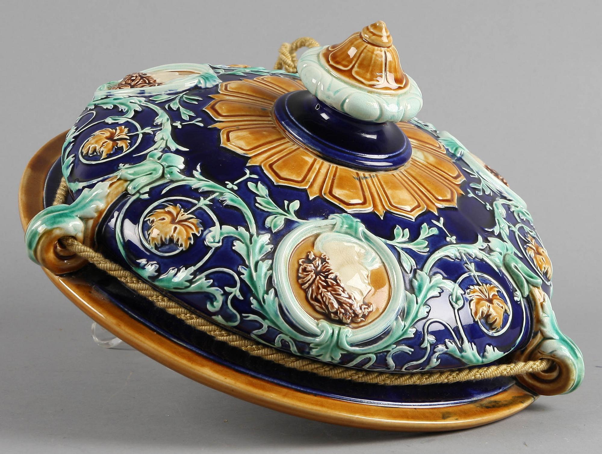 AMPEL, flintgods, majolika, Rörstrand, 1800-talets slut.