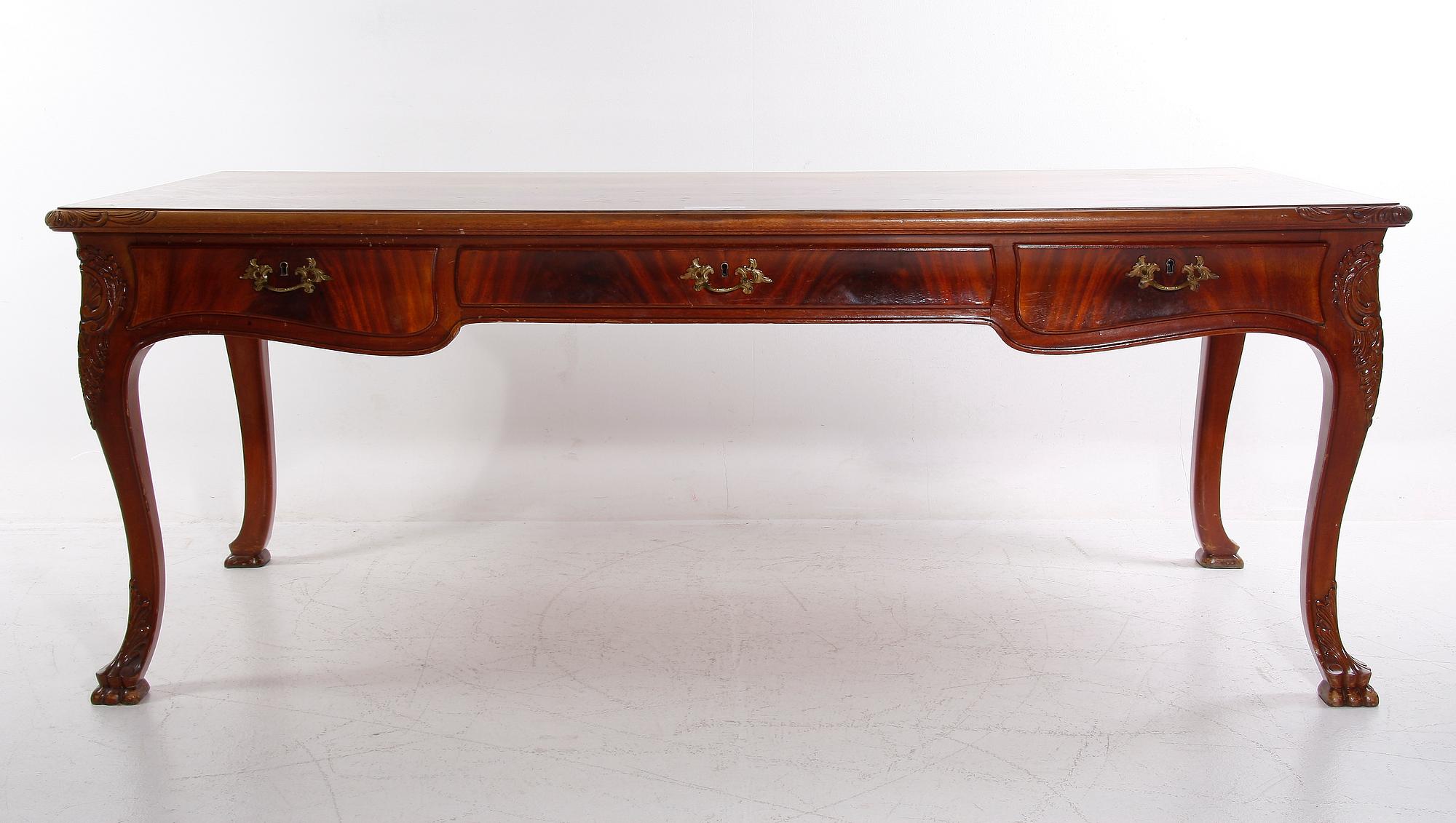 SKRIVBORD, rokokostil, 1900-tal.