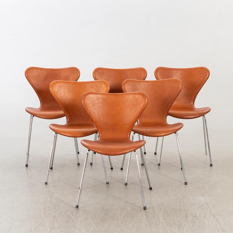 ARNE JACOBSEN, 6 st, "Sjuan", Fritz Hansen.