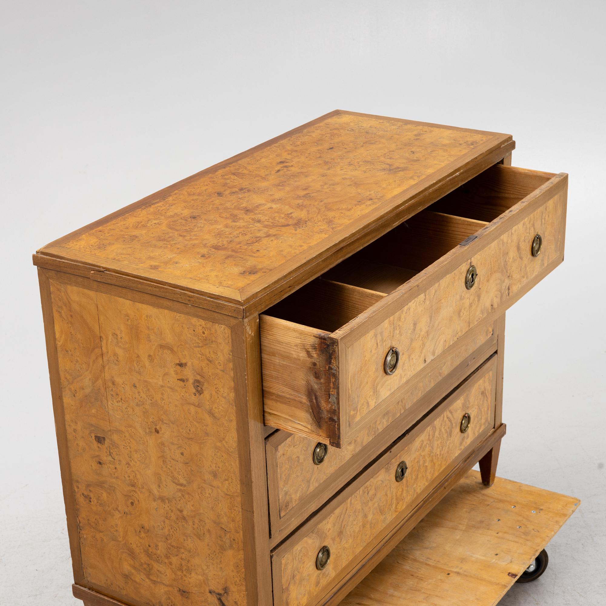 A Gustavian style chest of drawers, early 1900.