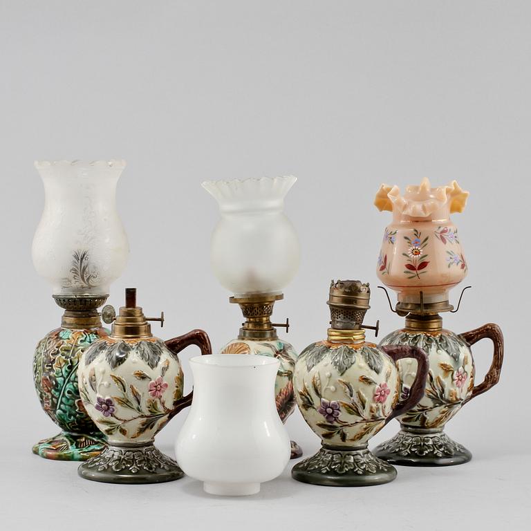 FOTOGENLAMPOR, 5 st, majolika, Rörstrand, omkring sekelskiftet 1800/1800.