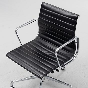 Charles & Ray Eames, skrivbordsstol, "EA 117", Vitra.