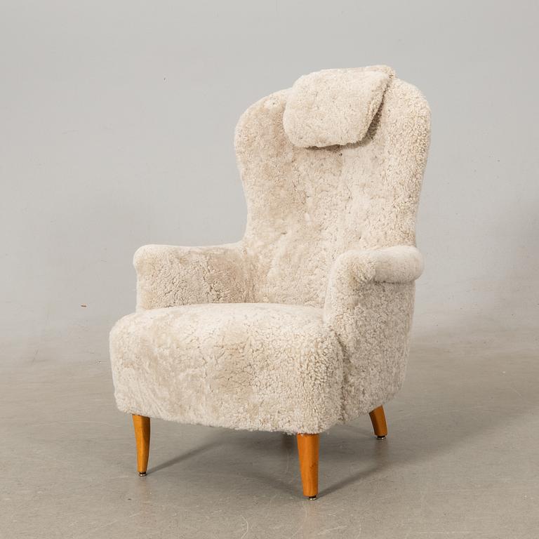 Carl Malmsten, Armchair "Farmor", second half of the 20th century.