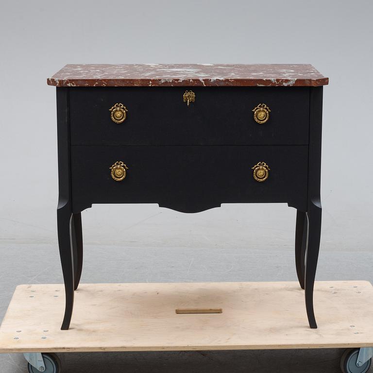 Byrå, gustaviansk stil, 1900-talets mitt.