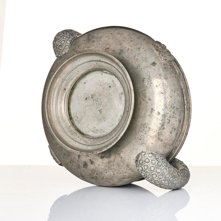 Anna Petrus, & Estrid Ericson, a pewter bowl with handles, model A 309, Firma Svenskt Tenn, Stockholm, 1927.