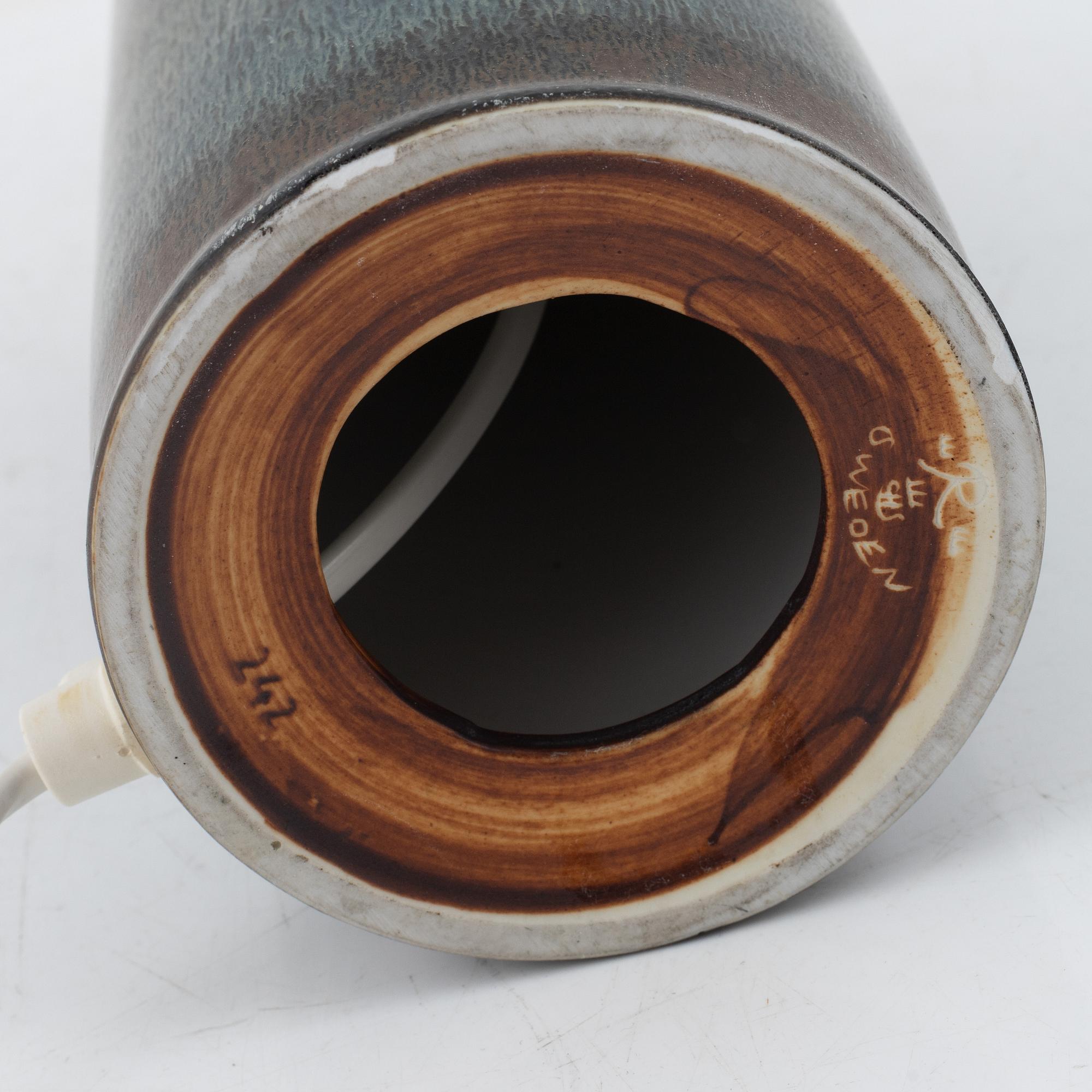 Carl-Harry Stålhane, bordslampa, stengods, Rörstrand.