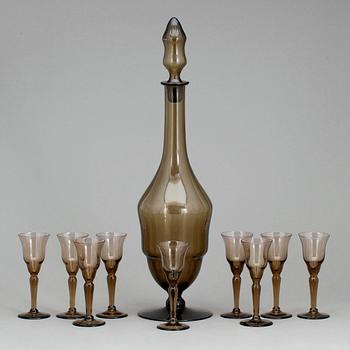 KARAFF samt GLAS, 11 delar, sodaglas, troligen Simon Gate för Sandviks glasbruk, Orrefors, 1920-tal.