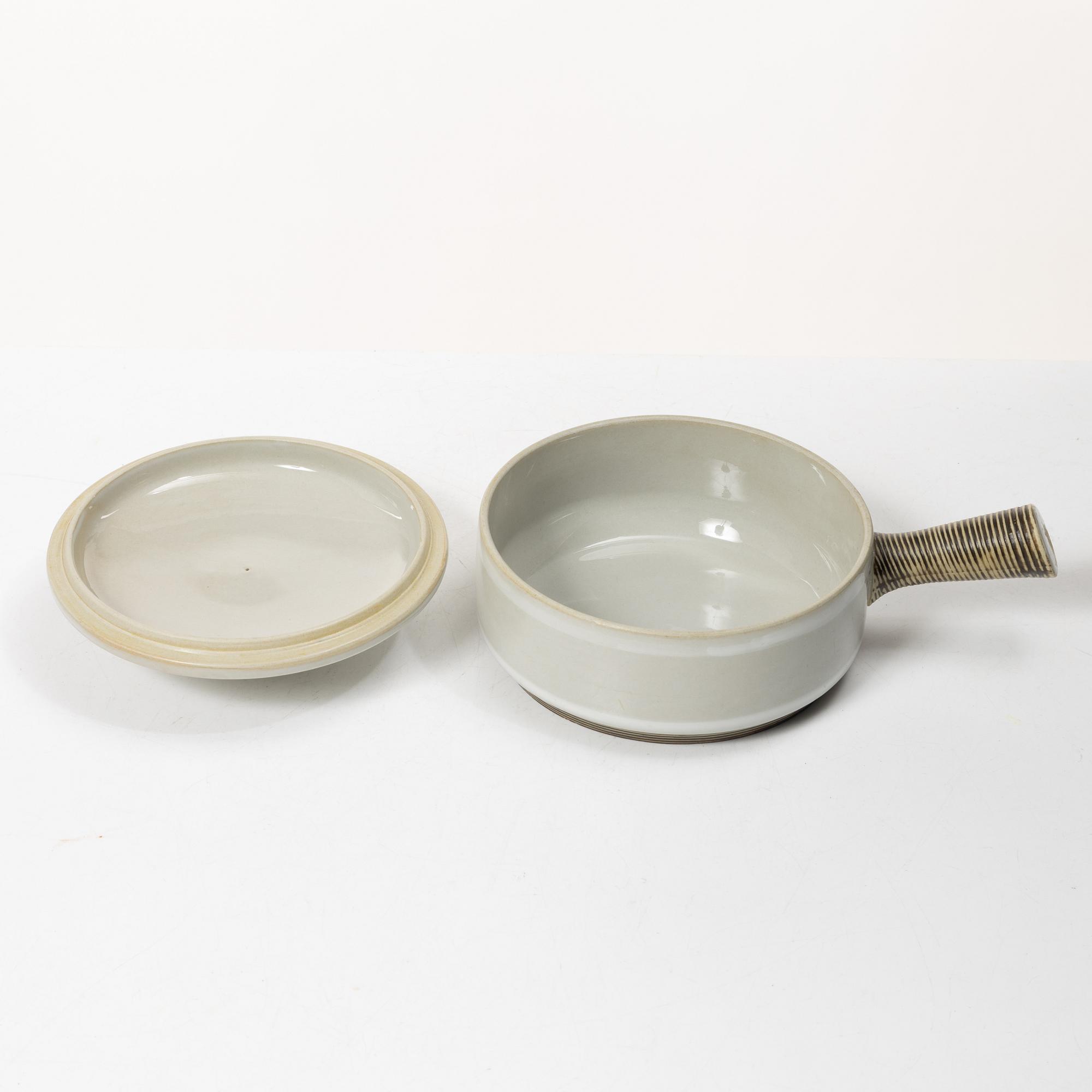 Carl-Harry Stålhane, Service ware, 15 pieces, stoneware, “Entré”, Rörstrand.