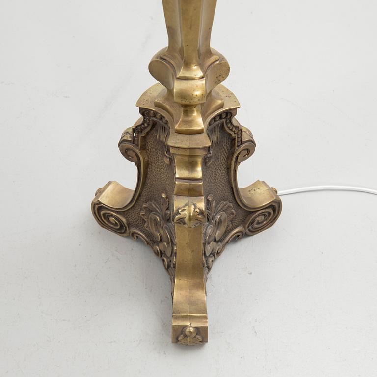 Floor lamp, 20th century.