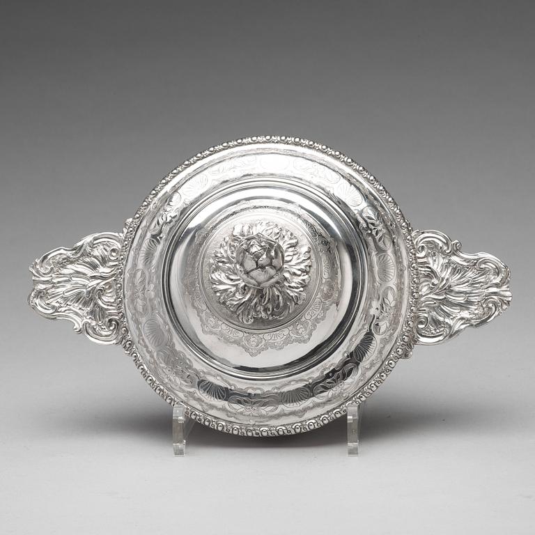 A French 18th century silver equelle and cover, mark of Jean-Guillaume Vealle, Paris 1754.