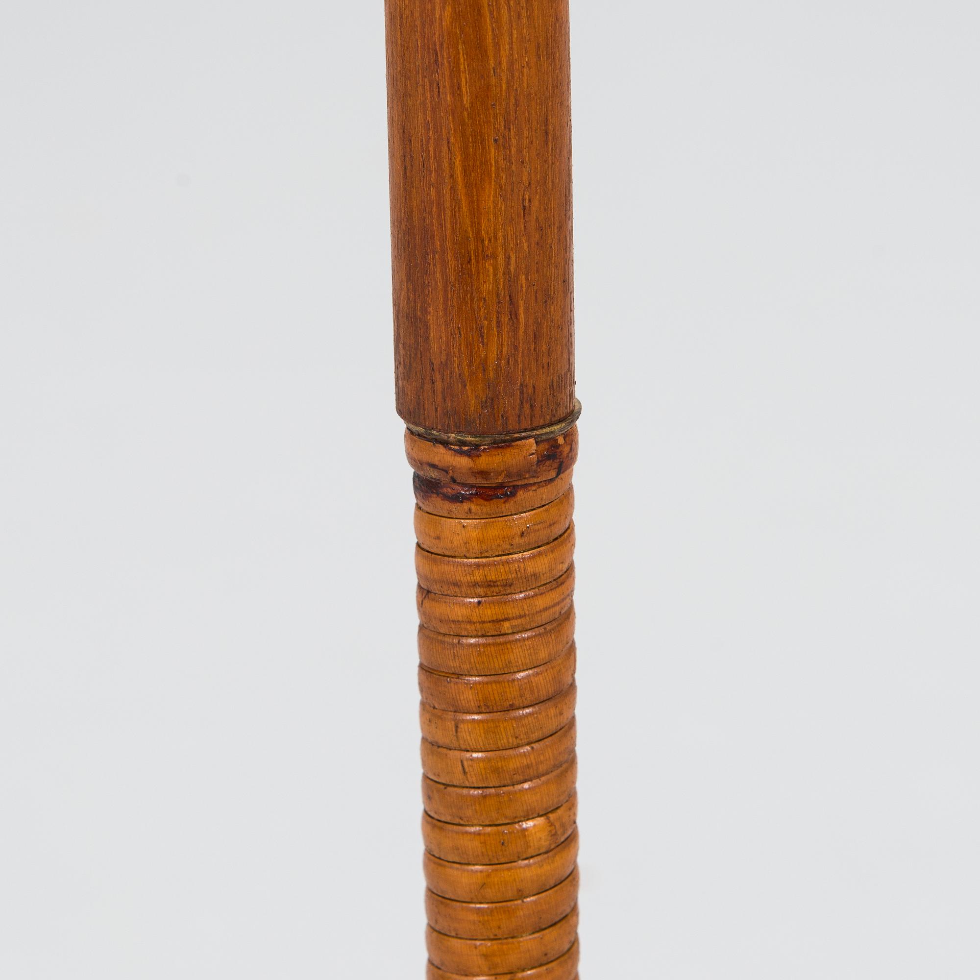 Golvlampa, Valaisin Mäkelä Oy,  1900-talets mitt.