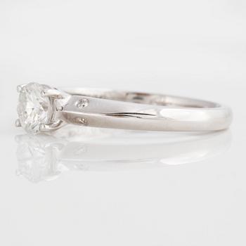 A circa 0.50 cts brilliant-cut diamond ring.
