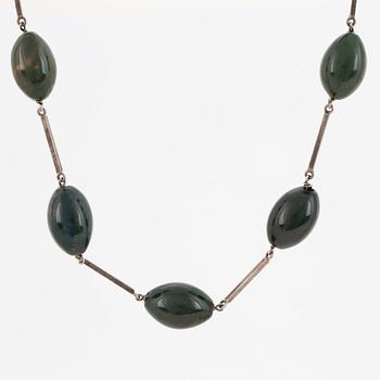 A heliotrope (bloodstone) necklace by Haga Guldsmedja, Göteborg, 1965.