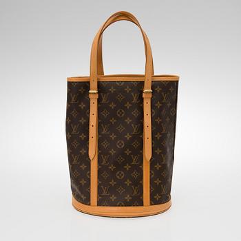 LAUKKU, "Bucket" ja "Pochette", Louis Vuitton.