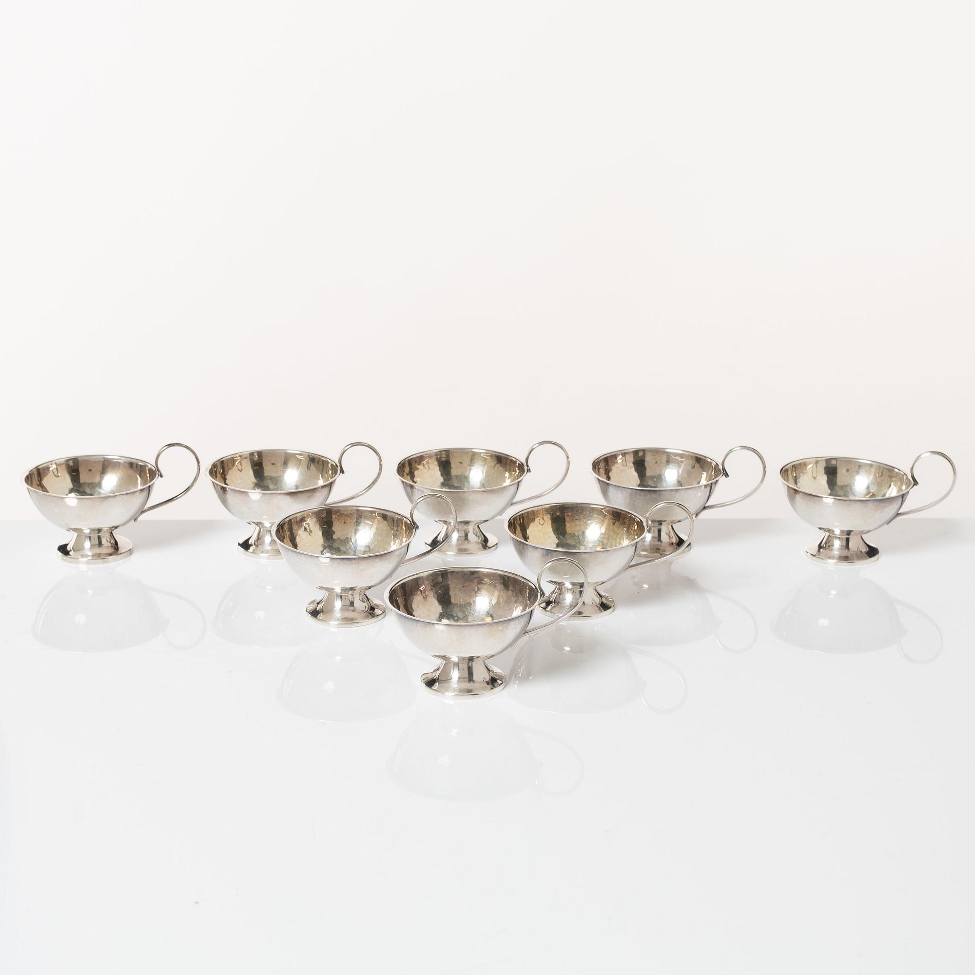Punschkoppar, 8 st, silver, bl.a. K&EC, Göteborg 1965.
