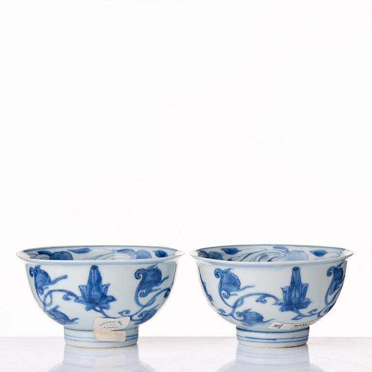 A pair of blue and whtie bowls, Ming dynasty, Wanli 17th Century with Chenghua mark.