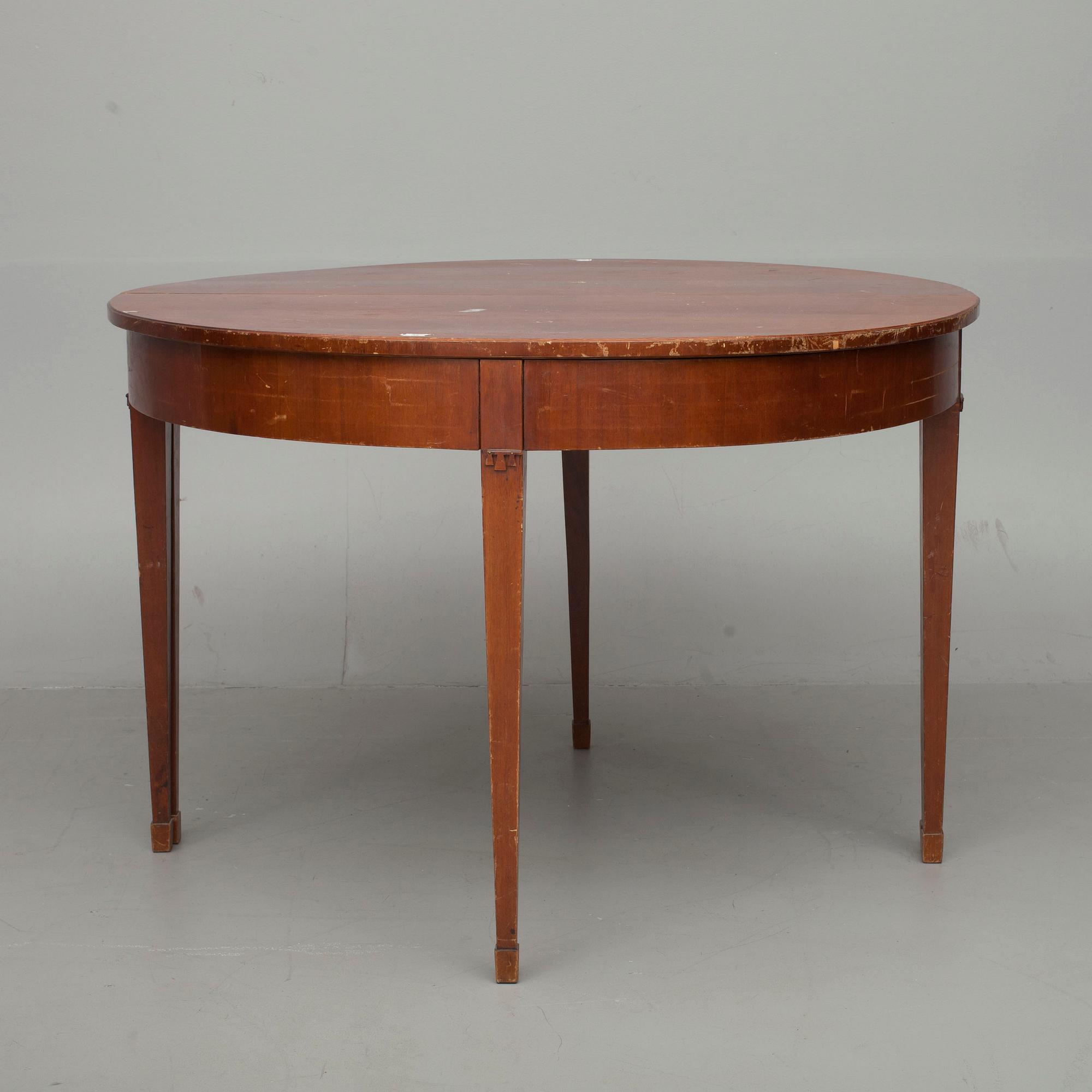 RUOKAPÖYTÄ, kustavilaistyyli, 1900-luvun alku.