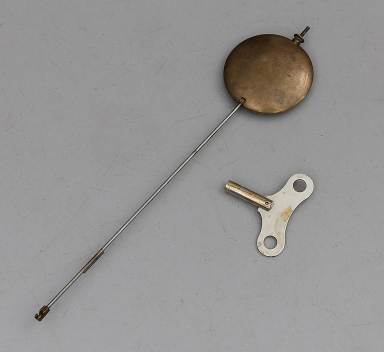 VÄGGPENDYL, gustaviansk stil, 1900-talets första hälft.