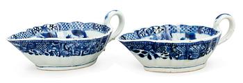 213. A pair of blue and white sauce boats, Qing dynasty. Qianlong (1736-95).