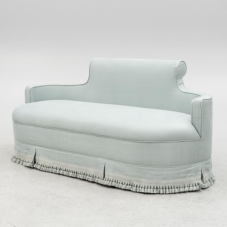Caroline Roth & Susanne Lundberg, a 'Ralph Love Seat' sofa, RIJD Interior.
