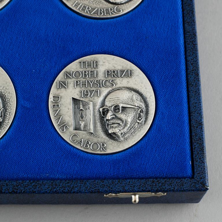 17 silver memory coins of Nobel Prize Winners 1970, 1971 and 1972, Sporrong.