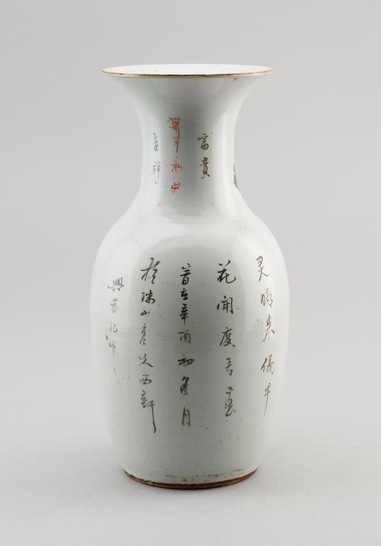 VAS, porslin, Kina, 1800-/1900-tal.
