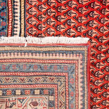 Carpet Sarouk old/semi-antique approx. 355x312 cm.