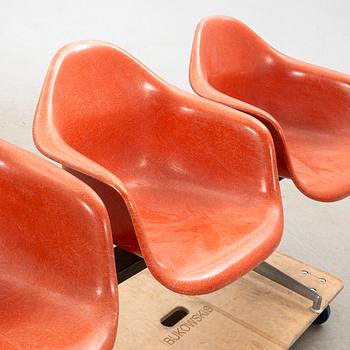 Charles & Ray Eames, Sofa, "Eames Plastic Side Chair RE beam seating", Herman Miller, second half of the 20th century.