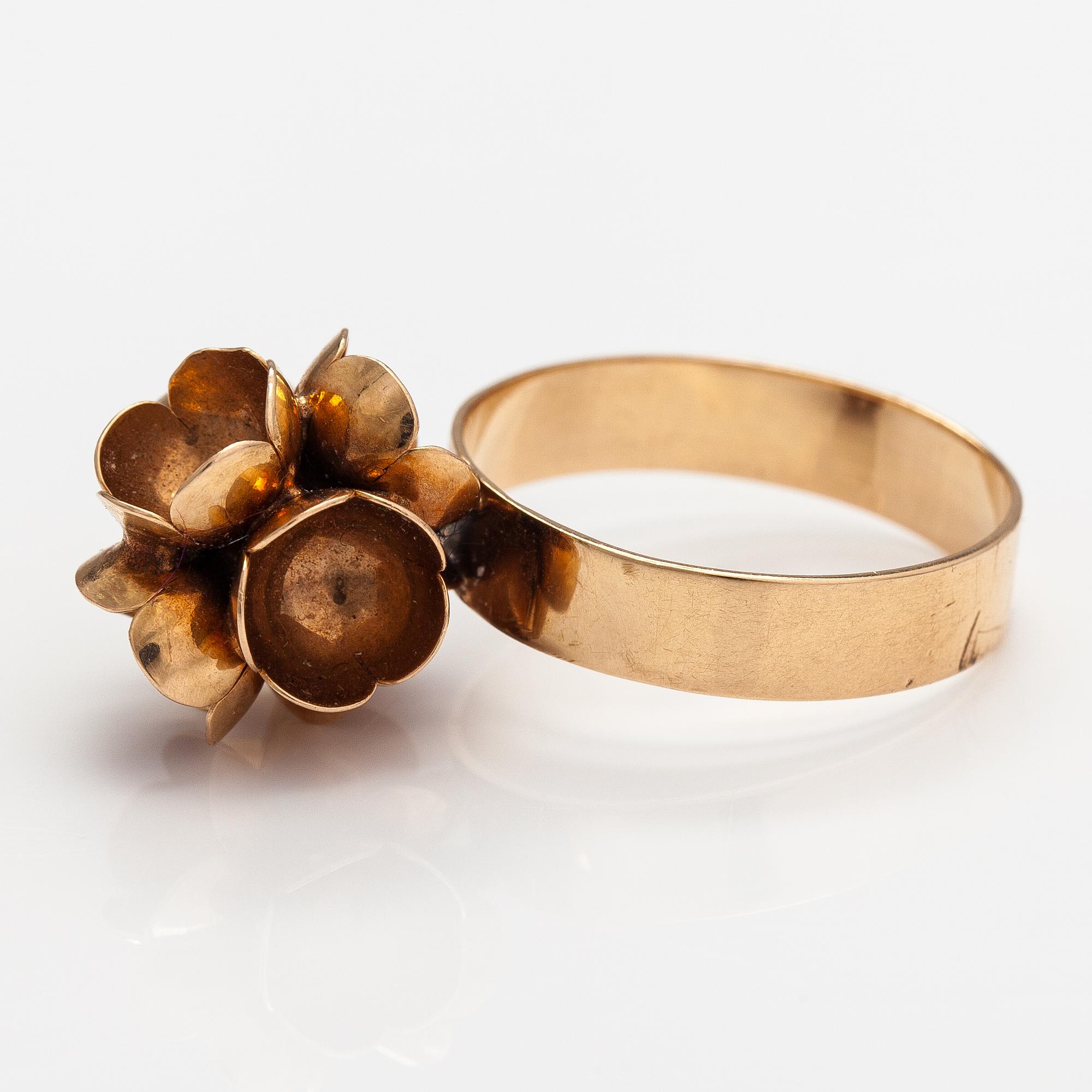 Liisa Vitali, Ring "Kevät", 14K guld. Westerback, Helsingfors 1971.