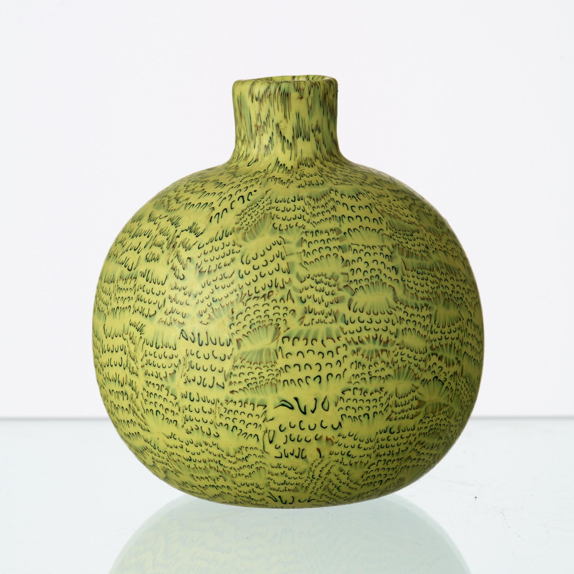 A Paolo Venini 'Mezzaluna zolfo murrine' vase, Venini, Murano, Italy ca 1954.