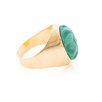 Waldemar Jonsson, 18K gold ring with a turquoise-coloured stone, Skara, 1987.