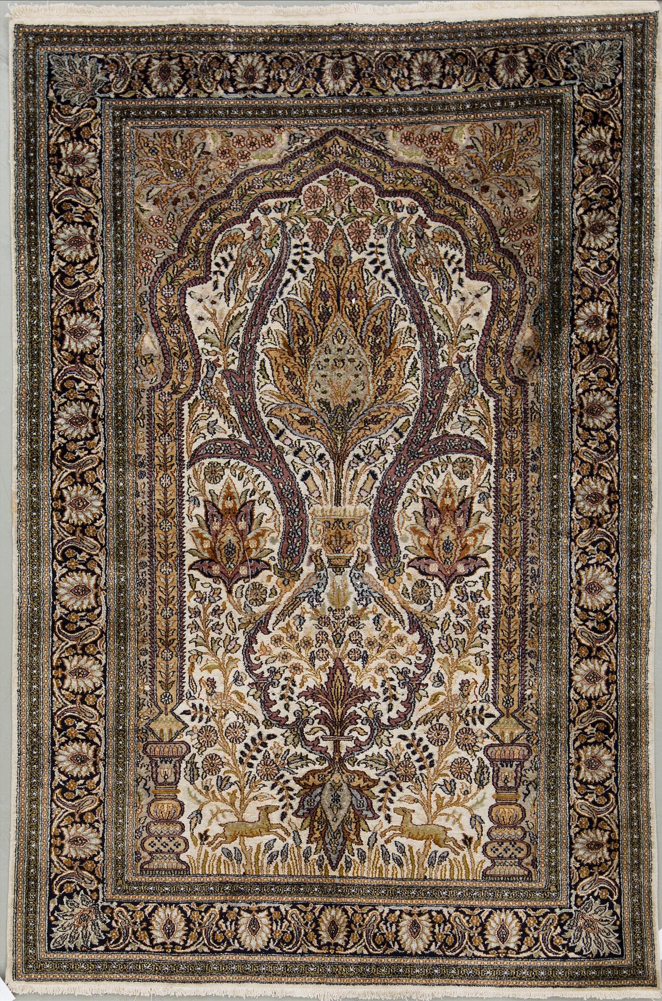 MATTA, Kashmir silke.183x120 cm.