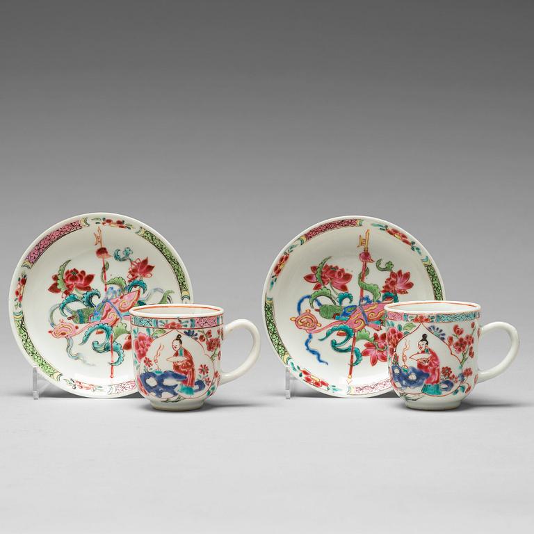 A pair of famille rose cups with dishes, Qing dynasty, Yongzheng (1723-35).