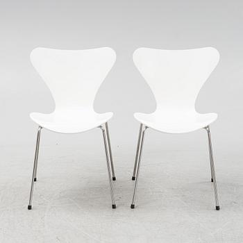 Arne Jacobsen, stolar, 6 st, "Sjuan", Fritz Hansen, 2008.