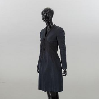 A McQ (Alexander McQueen) COAT. It size 42.