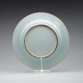 A blue and white dish, Qing dynasty, Kangxi (1662-1722).