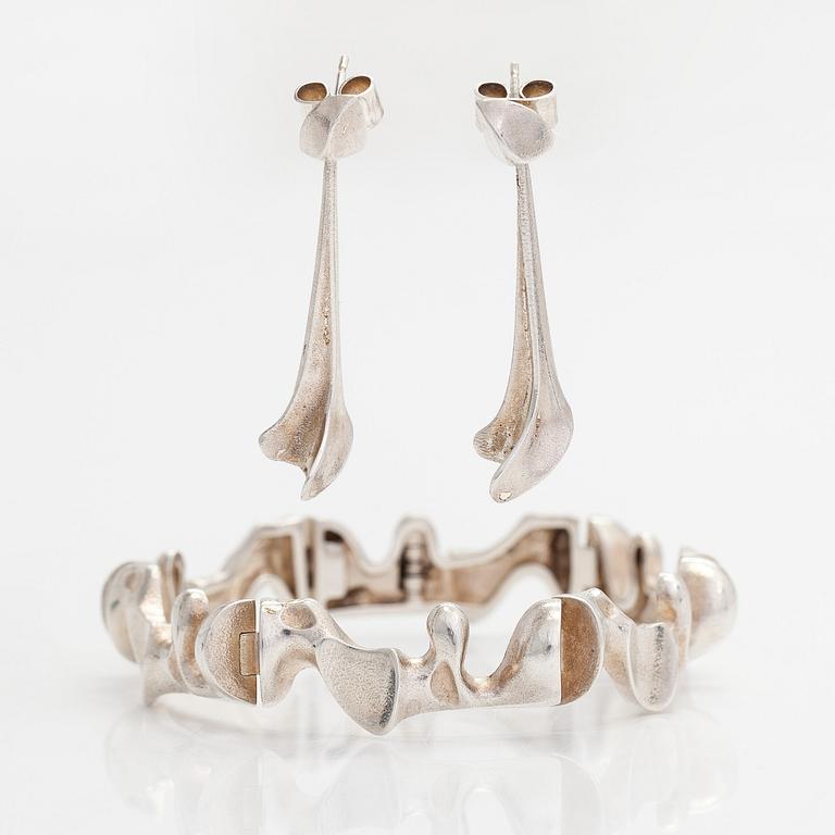 Armband "Cetus" och örhängen "Calloipe", sterlingsilver. Lapponia 1979 och 1984.