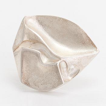 Björn Weckström, A sterling silver brooch 'Cuore di neve'. Lapponia 2002.
